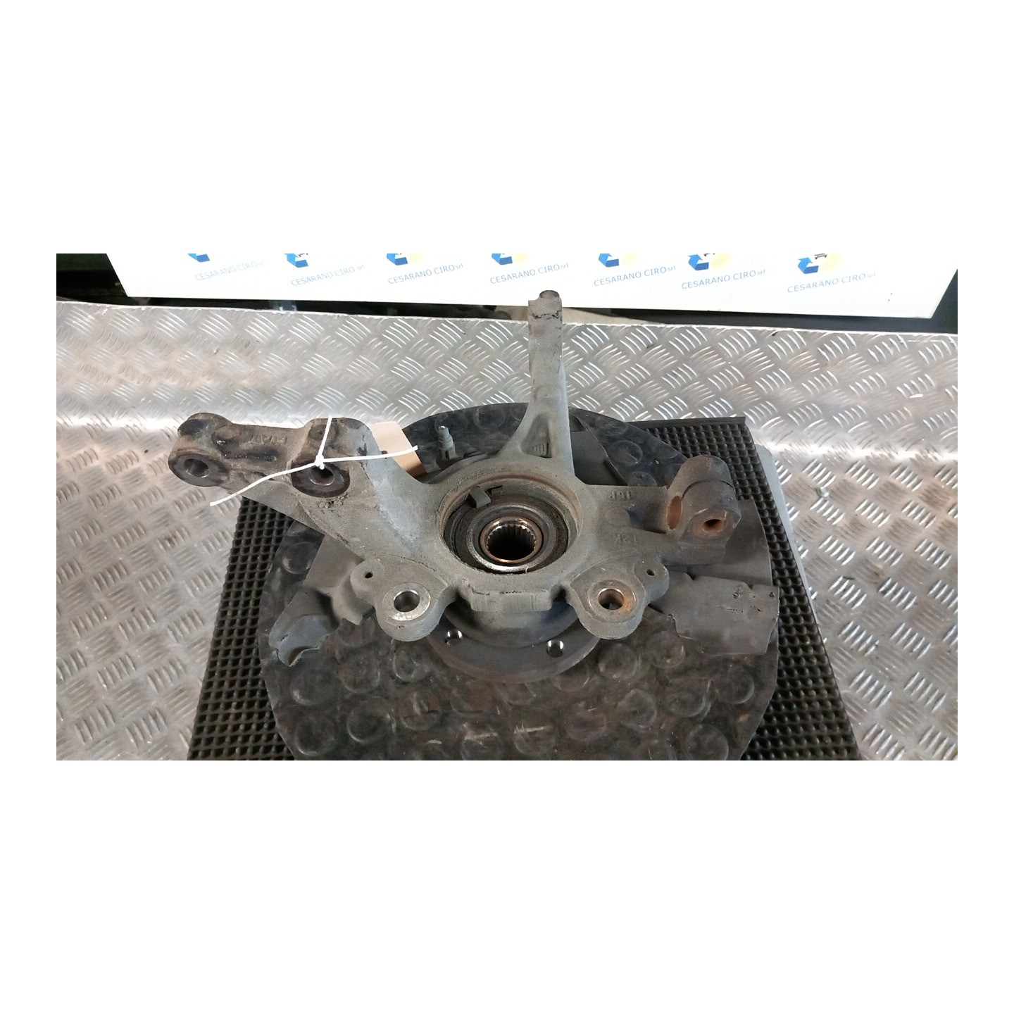 MONTANTE SOSP. ANT. DX. 015 FIAT 500L (73) (07/12-06/18) 843A1000 51910431