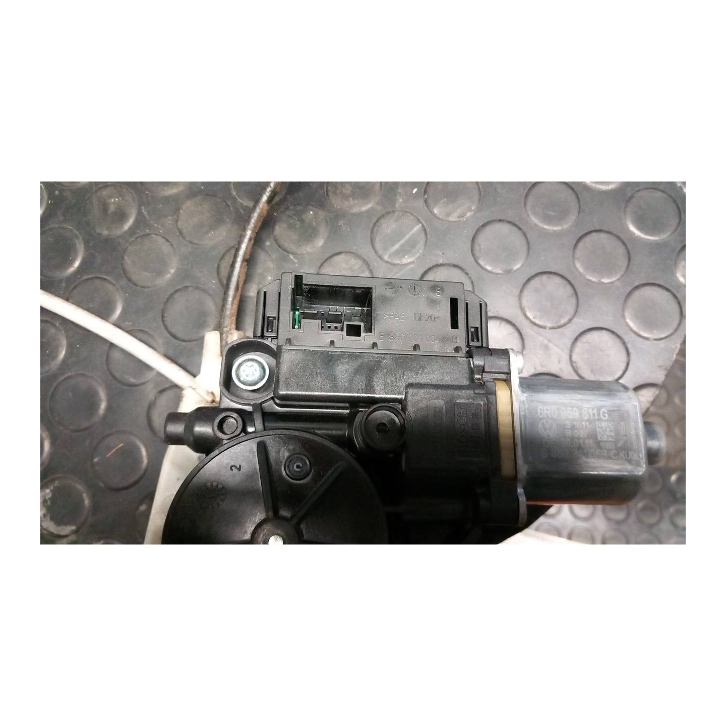 ALZACRISTALLO PORTA POST. SX. 065 VOLKSWAGEN POLO (6R) (05/09-10/14) CGG 6R4839461D