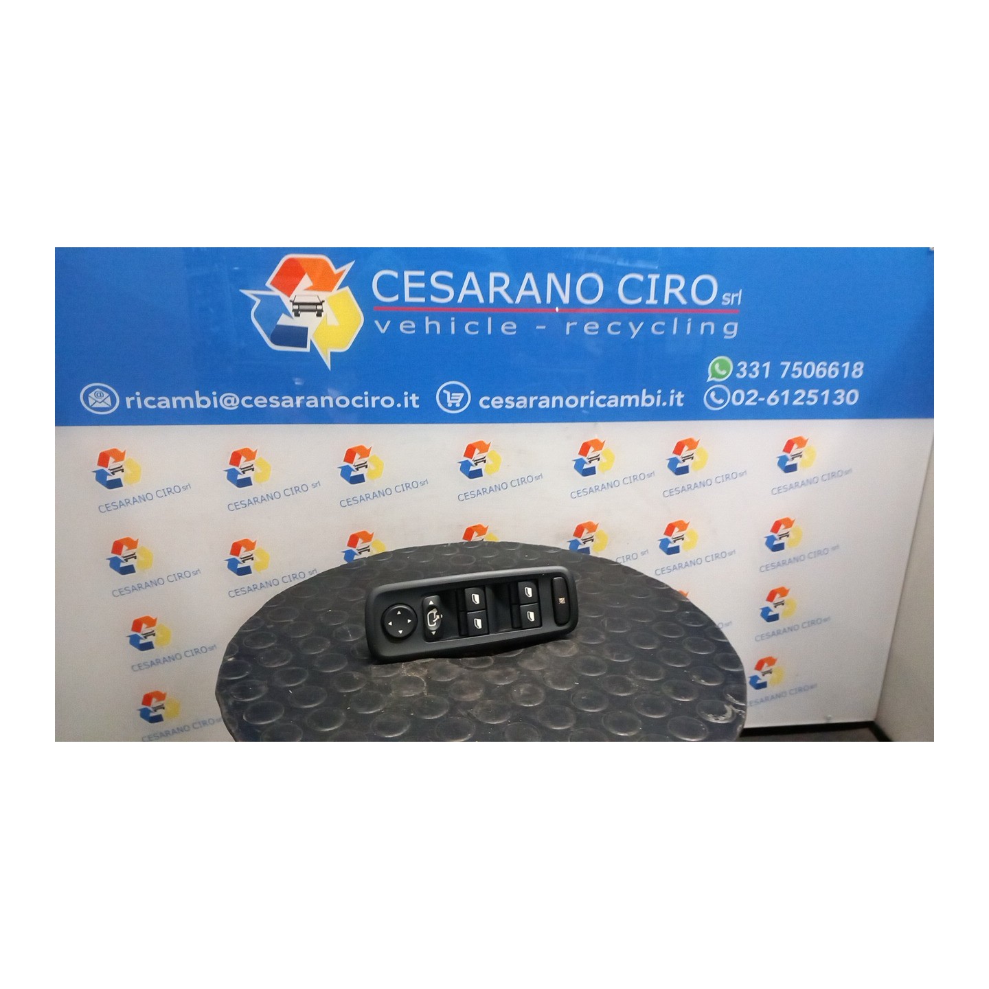 BLOCCO COMANDI ALZACRISTALLI E RETROVISORI EST. C/CRIST.ELE., RETR.RIPEGH.ELE. 046 LANCIA PHEDRA (TC) (06/02-01/11) 4HS 1495752