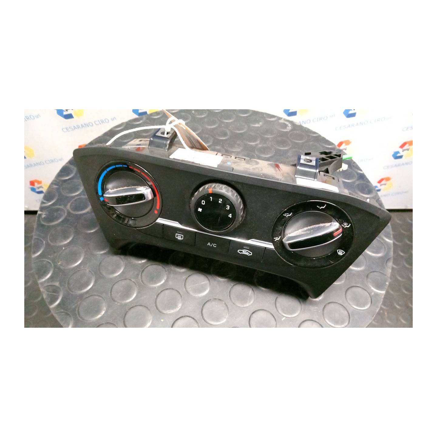 BLOCCO COMANDO CLIMATIZZAZIONE C/A/C 041 HYUNDAI I20 (11/14-) D3FA 97250C8010SDH