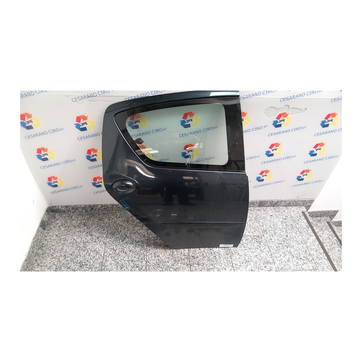 PORTA POST. DX. 141 TOYOTA AYGO 1A SERIE (04/05-10/14) 1KRFE 670030H010