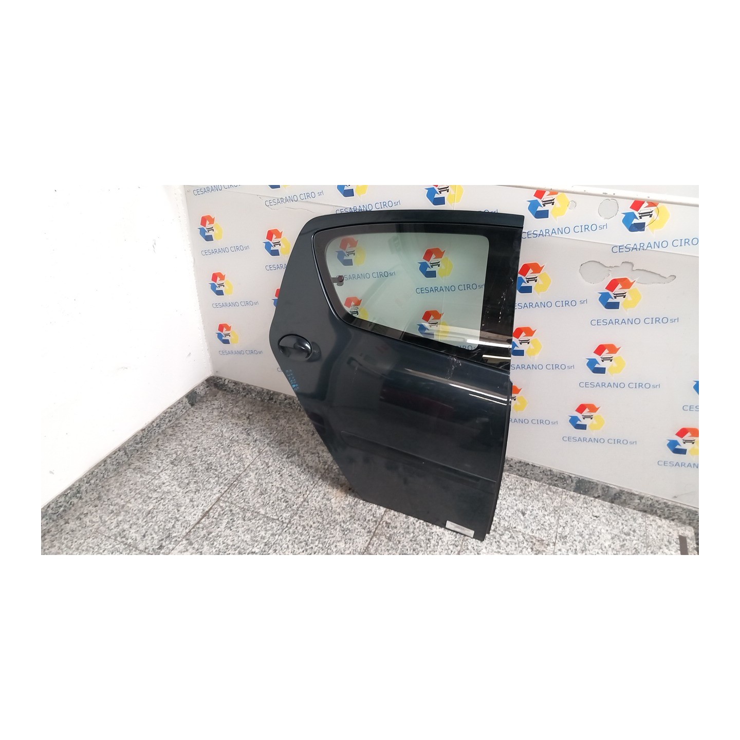 PORTA POST. DX. 141 TOYOTA AYGO 1A SERIE (04/05-10/14) 1KRFE 670030H010