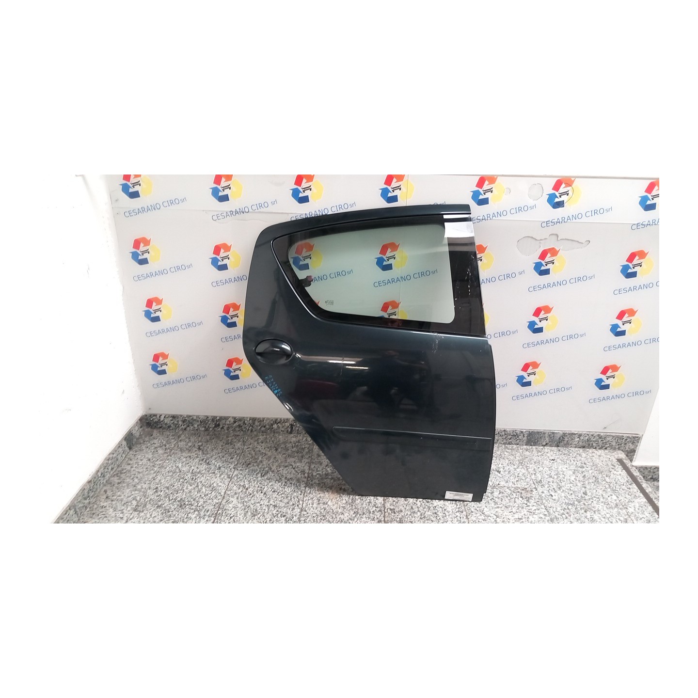 PORTA POST. DX. 141 TOYOTA AYGO 1A SERIE (04/05-10/14) 1KRFE 670030H010