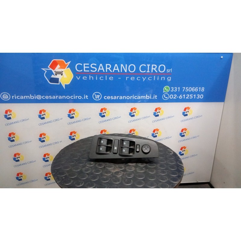 BLOCCO COMANDI ALZACRISTALLI E RETROVISORI EST. CRIST. ELE. POS.,RETROV. TERM. 056 FIAT BRAVO (3L) (01/07-03/10) 192B2000 73544