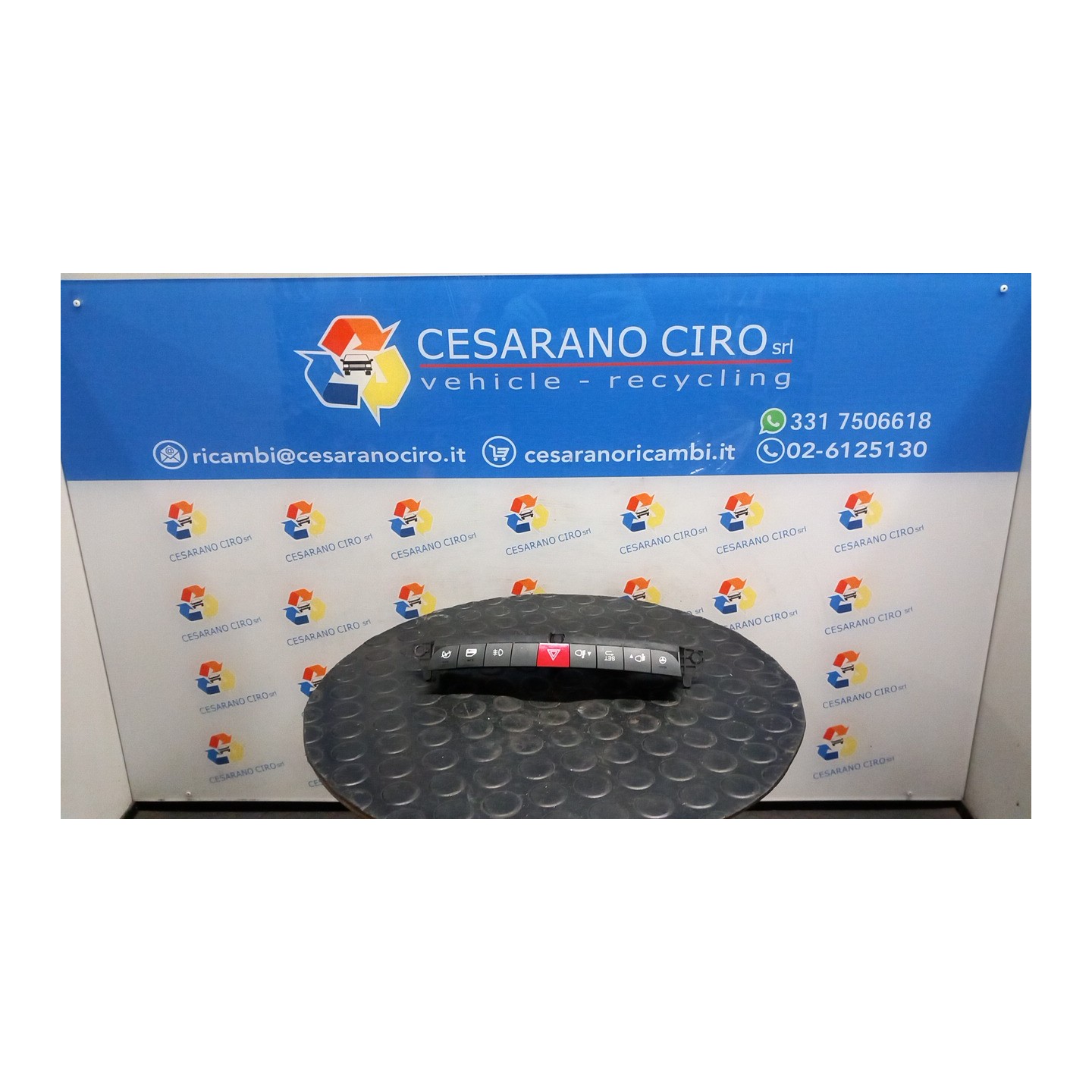 BLOCCO COMANDI MULTIFUNZIONI C/STOP START.S/FENDINEBBIA 075 FIAT 500L (73) (07/12-06/18) 199B4000 735600089