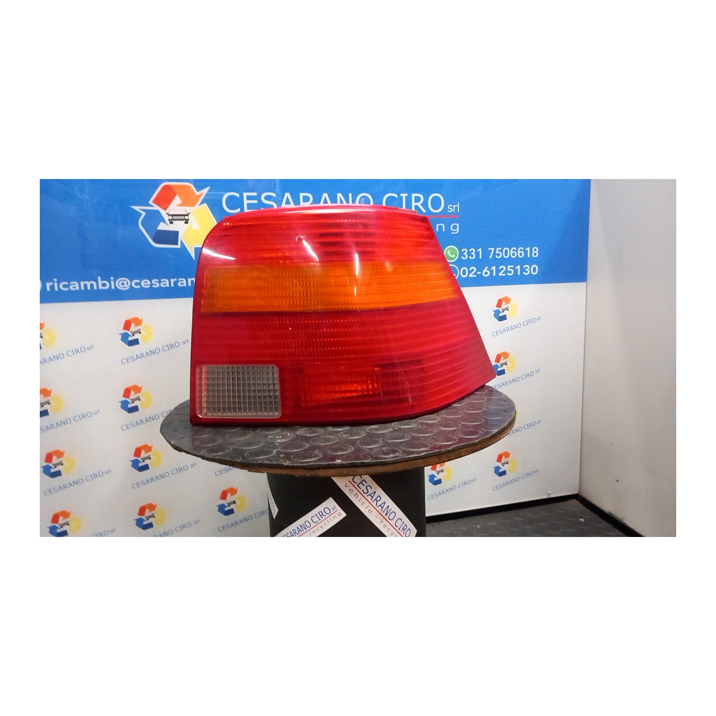 FANALE POST. DX. 104 VOLKSWAGEN GOLF (1J) (09/97-03/06) AXP 1J6945096R