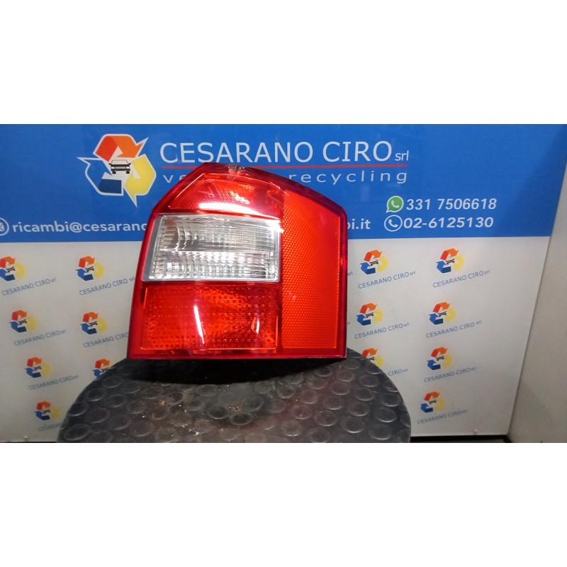 FANALE POST. DX. 026 AUDI A4 (8E) (11/00-11/04) AKE 8E9945096A