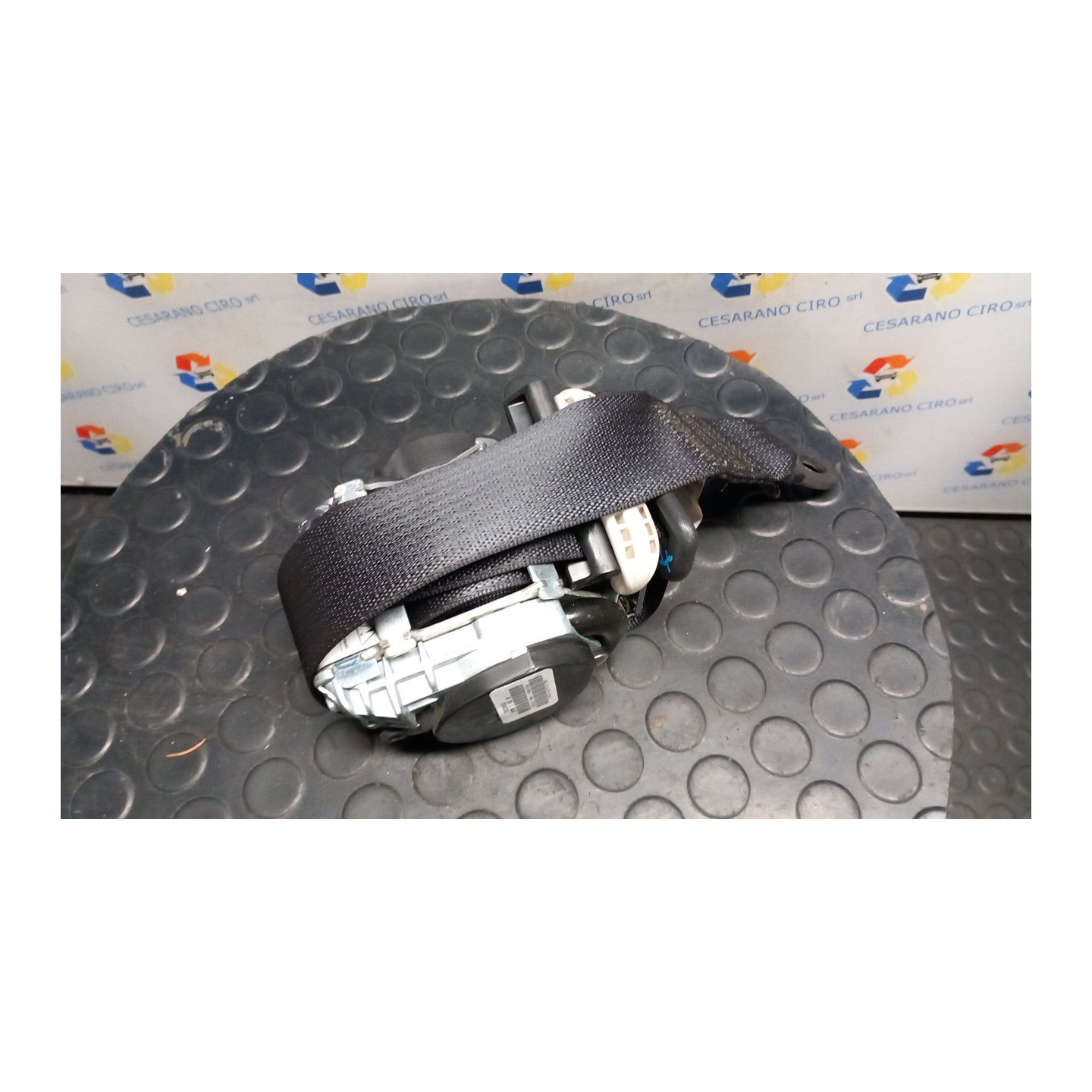 CINTURA DI SICUREZZA ANT. DX. 035 FIAT FREEMONT (24) (04/11-) 939B5000 K1SX09DX9AB