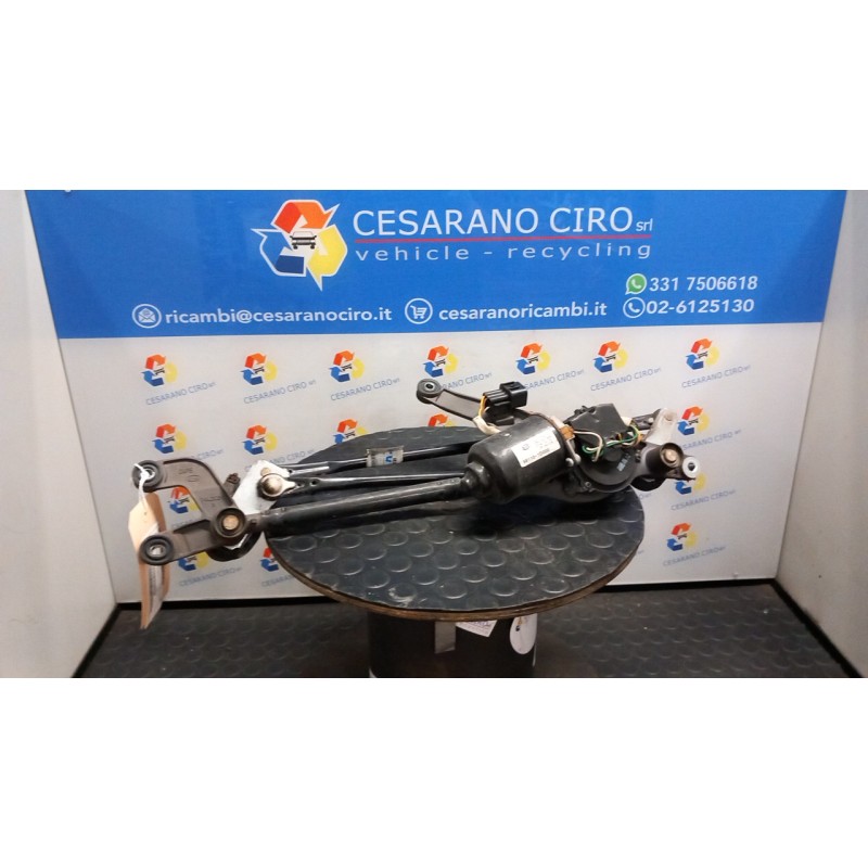 MECCANISMO TERGIPARABREZZA CON MOTORINO 072 KIA CARENS 2A SERIE (11/06-) D4EA 981001D000