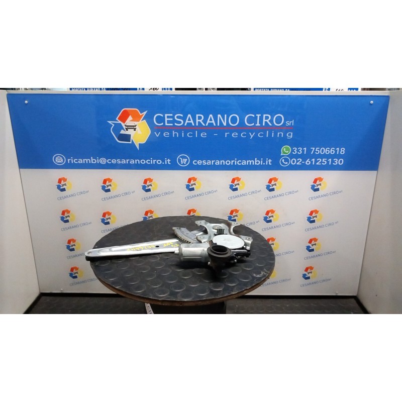ALZACRISTALLO ELETTR. PORTA POST. SX. 095 DAIHATSU SIRION 2A SERIE (01/05-) 1KR 69804B1010