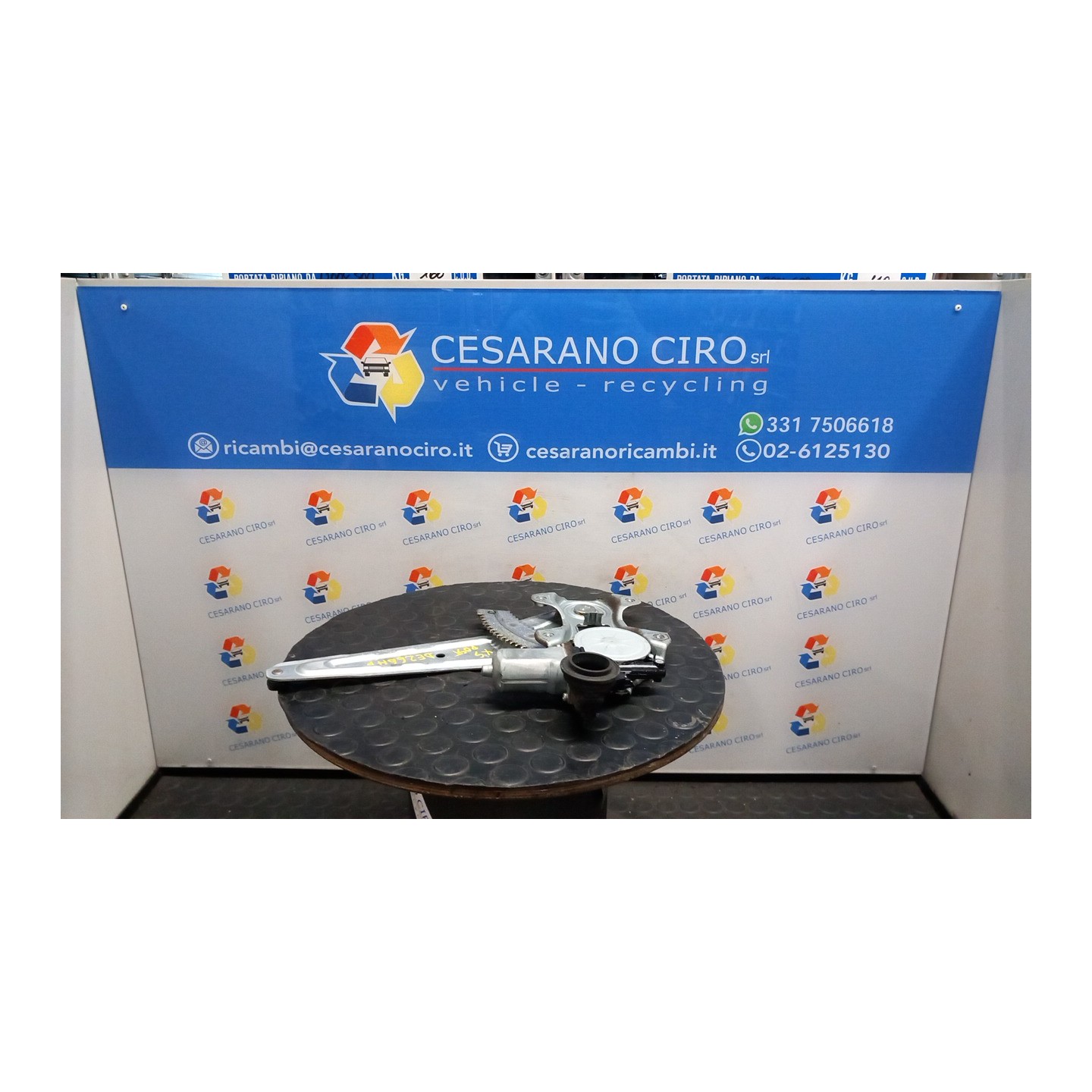 ALZACRISTALLO ELETTR. PORTA POST. SX. 095 DAIHATSU SIRION 2A SERIE (01/05-) 1KR 69804B1010