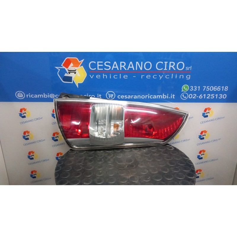 FANALE POST. DX. 097 DAIHATSU SIRION 2A SERIE (01/05-) 1KR 81550B1010