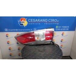 FANALE POST. SX. 098 DAIHATSU SIRION 2A SERIE (01/05-) 1KR 81560B1020