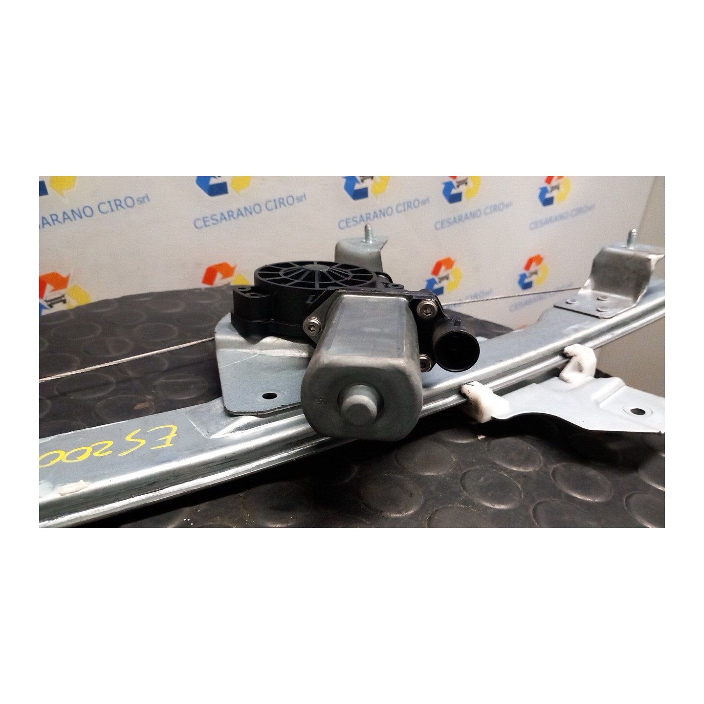 ALZACRISTALLO ELETTR. PORTA ANT. C/MOTORINO SX. 004 DACIA DUSTER (03/10-12/13) K4MA6 8200733829