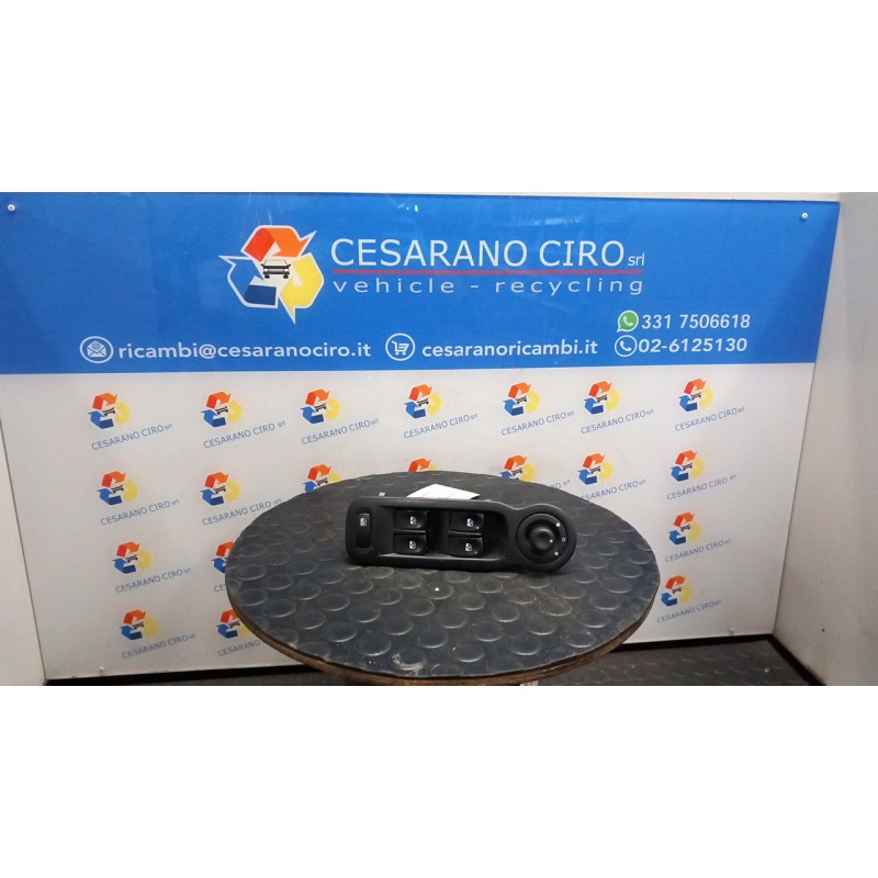 INTERRUTTORE ALZACRISTALLI PORTA ANT. SX. 023 RENAULT MODUS 2A SERIE (01/08-06/13) K9KZ7 8200214939