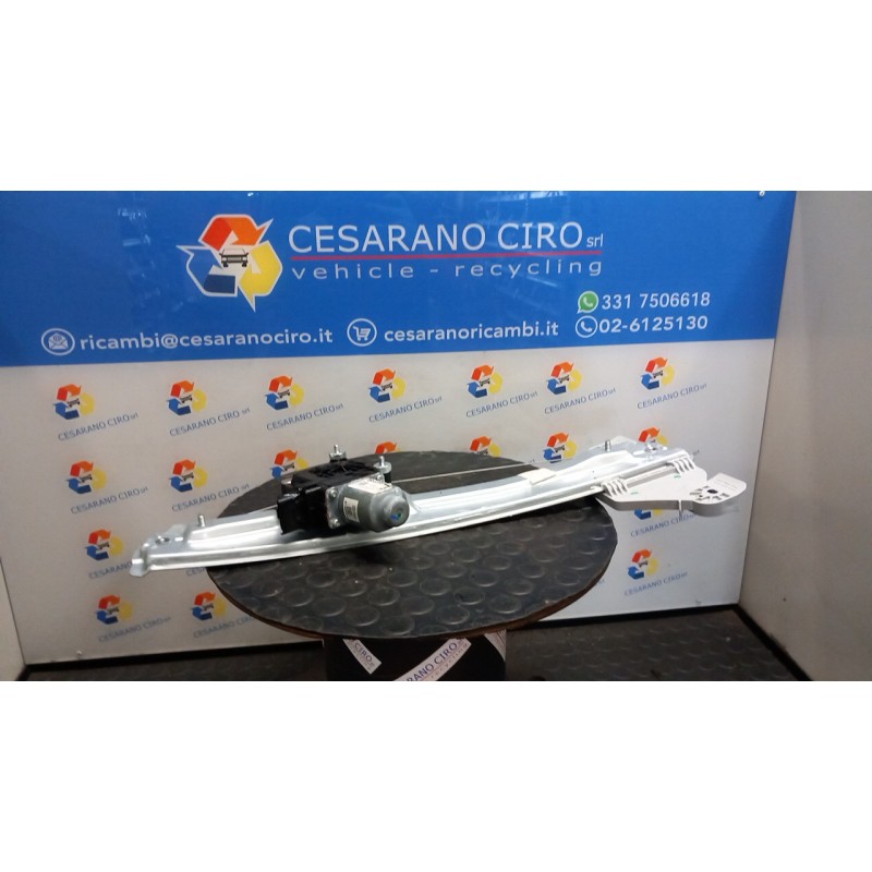 ALZACRISTALLO ELETTR. PORTA POST. SX. 053 HYUNDAI TUCSON (12/20-) D4FE 83403N7000