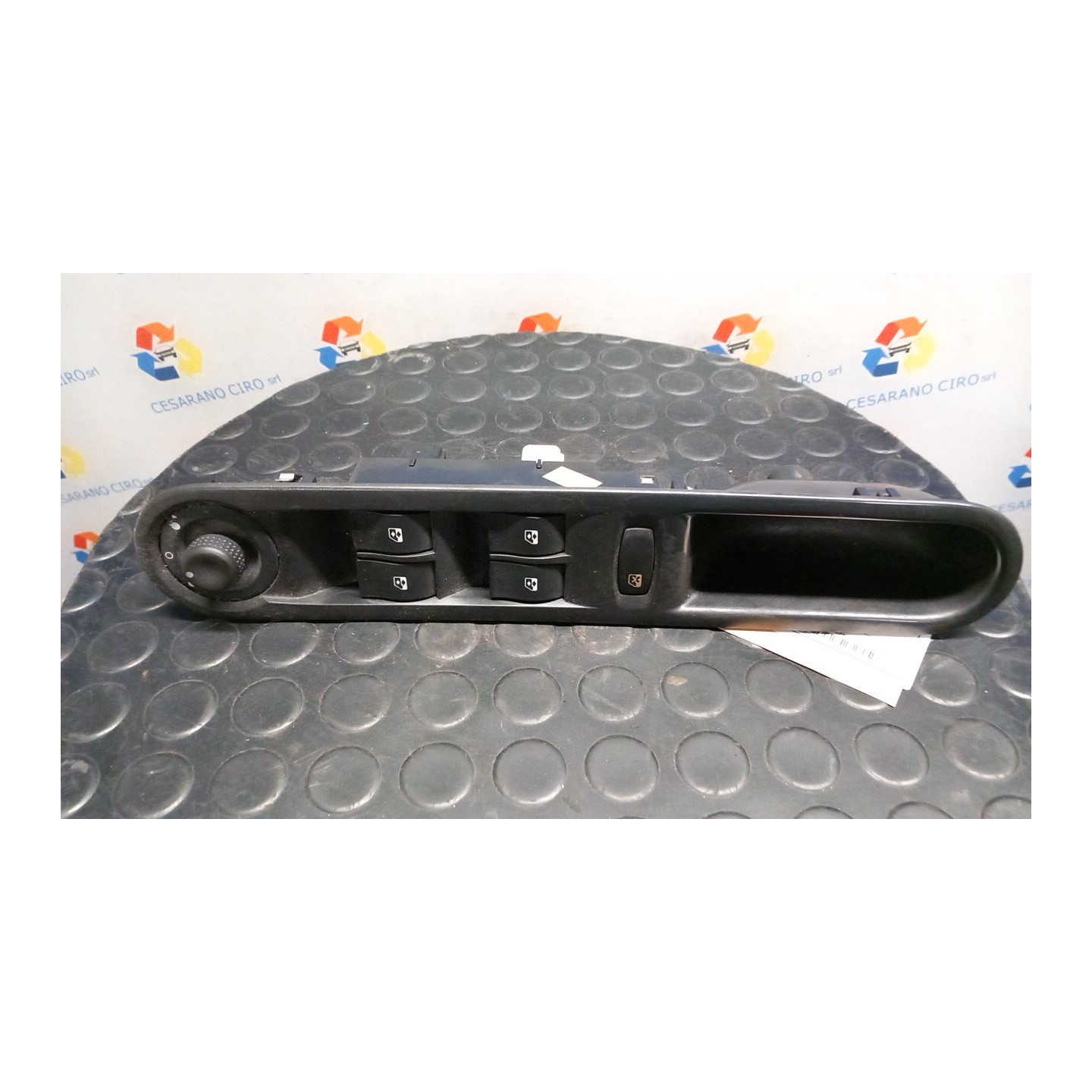INTERRUTTORE ALZACRISTALLI PORTA ANT. SX. 028 RENAULT ESPACE 4A SERIE (03/06-03/15) F4RU7 8200315044