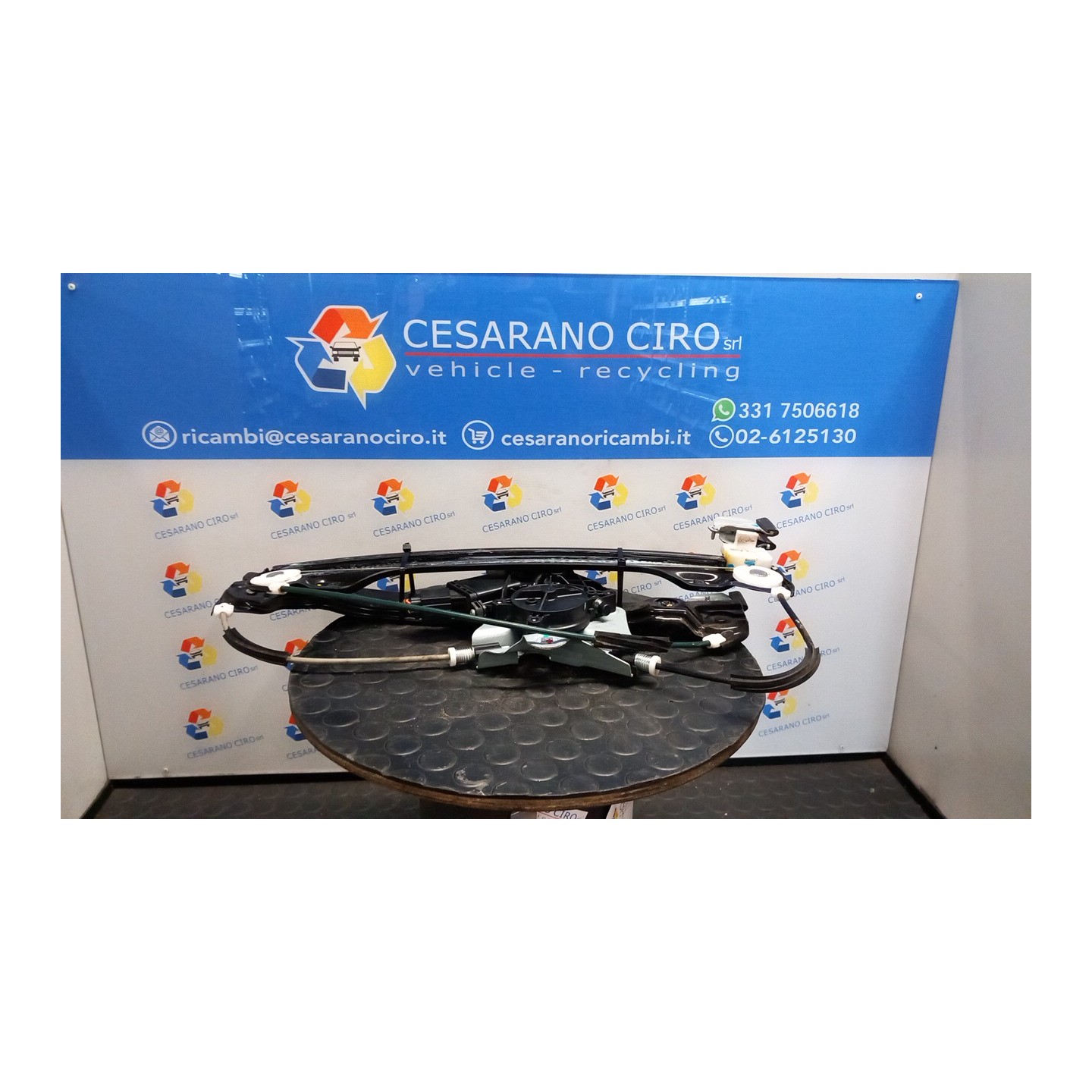 ALZACRISTALLO ELETTR. PORTA ANT. C/MOTORINO DX. 070 CHEVROLET (DAEWOO) ORLANDO (J309) (11/10-) Z20D1 95093209