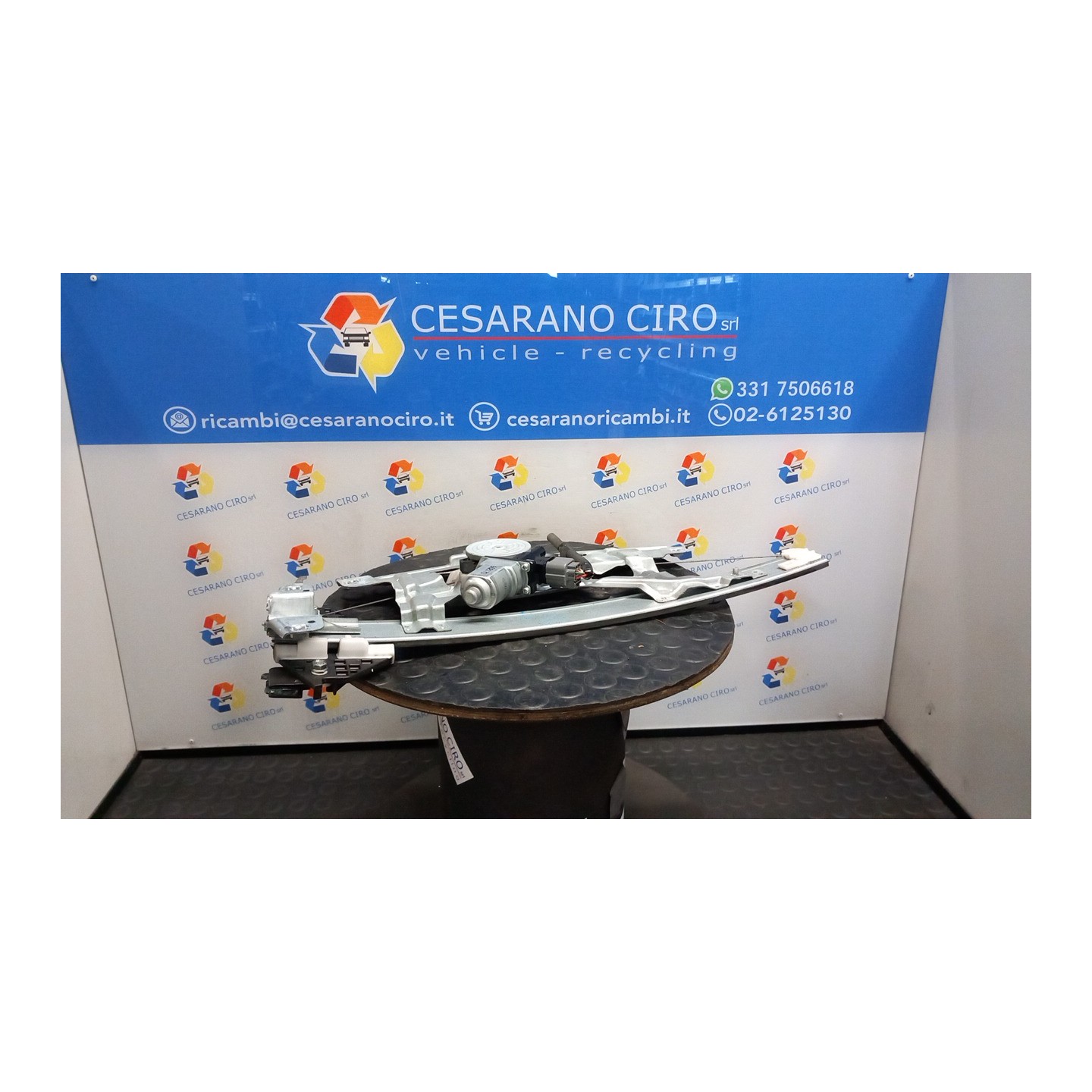 ALZACRISTALLO ELETTR. PORTA ANT. C/MOTORINO SX. 033 HONDA CIVIC 8A SERIE (12/05-) R18A2 72250SMGE01