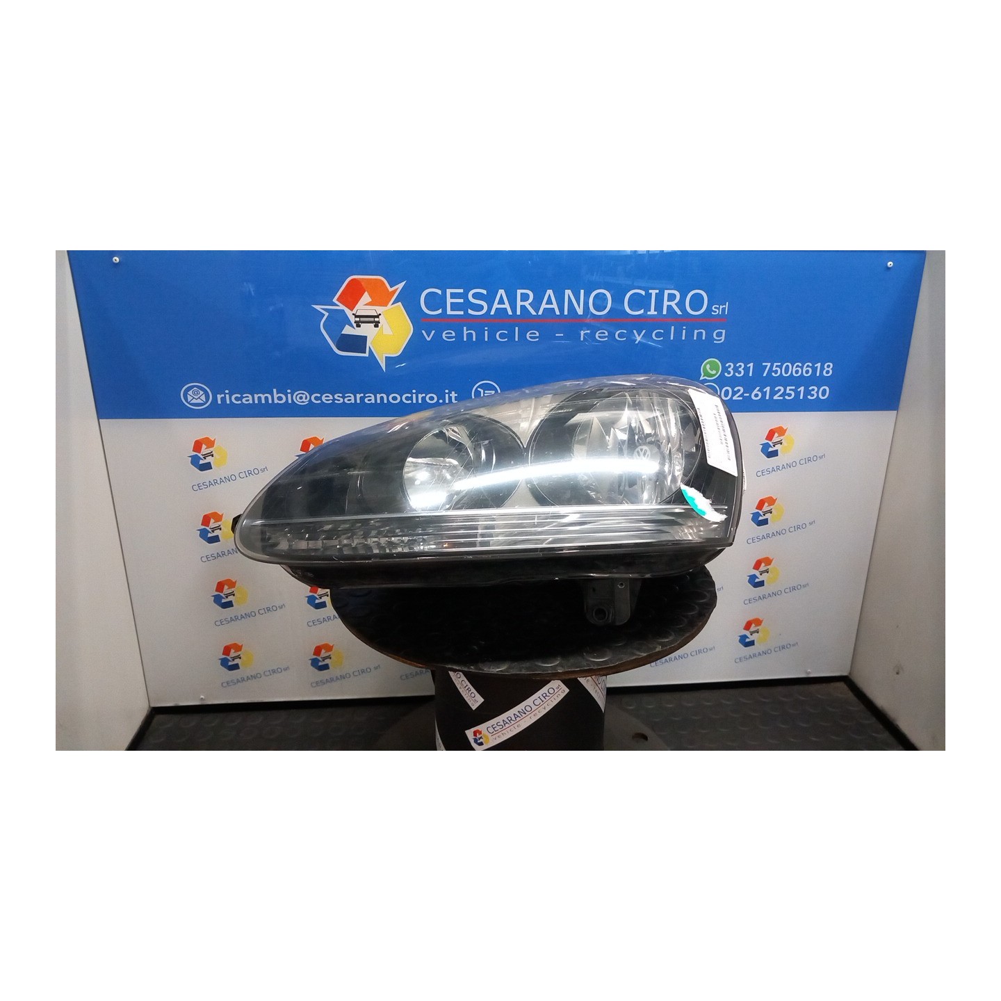 PROIETTORE NERO/CROMO SX. 036 VOLKSWAGEN GOLF (1K) (10/03-12/09) BLS 1K6941029T