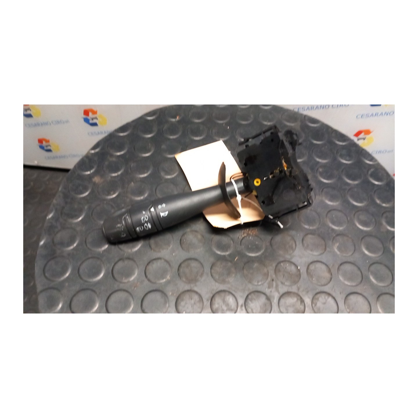 BLOCCO COMANDO VOLANTE LUCI FARI FENDINEBBIA 040 RENAULT TWINGO 2A SERIE (06/07-02/12) K9K17 7701072110