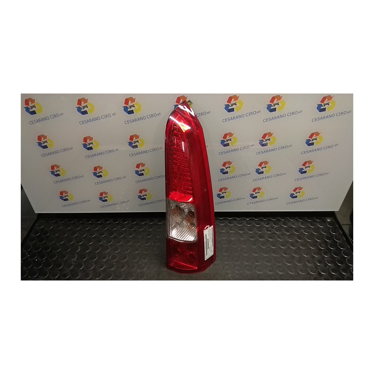 FANALE POST. PARTE SUP. DX. 029 VOLVO V70/XC70 (01/00-10/07) D5244T(4) 30655375