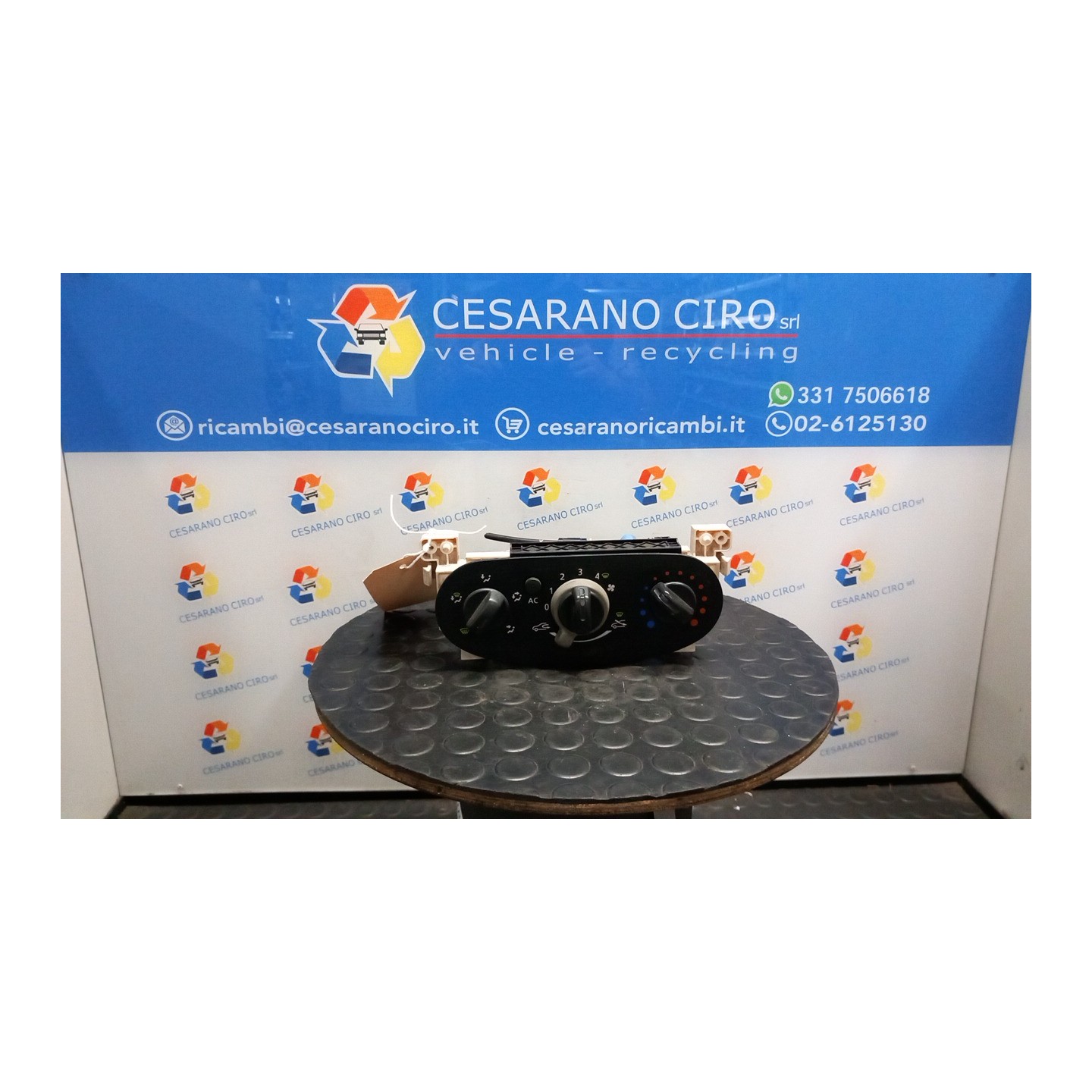 BLOCCO COMANDO CLIMATIZZAZIONE 040 DACIA DUSTER (03/10-12/13) K4MA6 6001551800
