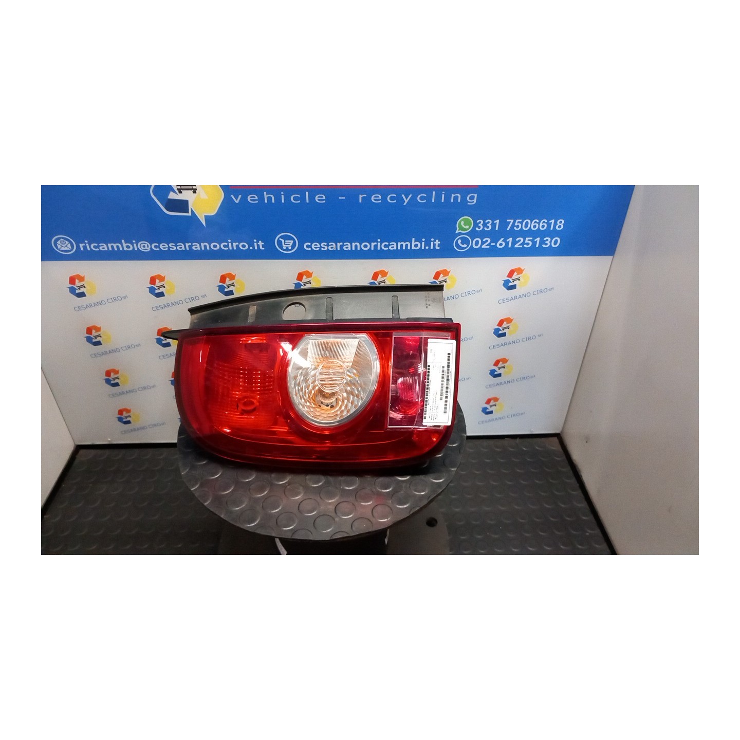 FANALE POST. SX. 044 DACIA DUSTER (03/10-12/13) K4MA6 265550035R