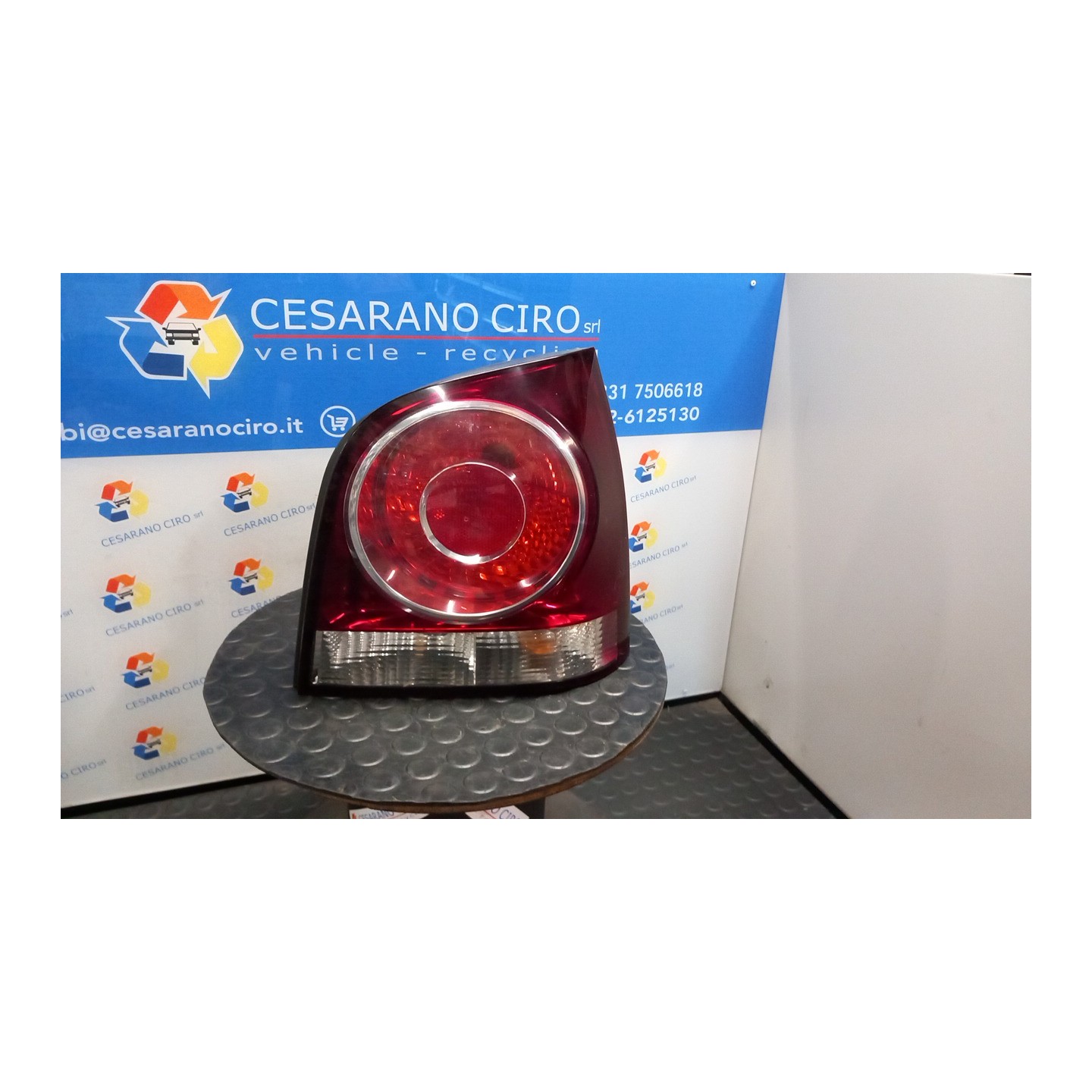 FANALE POST. DX. 096 VOLKSWAGEN POLO (9N) (04/05-) BKY 6Q6945096AB