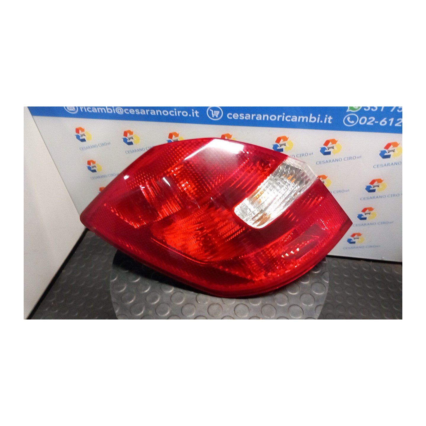 FANALE POST. SX. 136 SKODA FABIA (54) (04/07-03/15) BZG 5J6945111