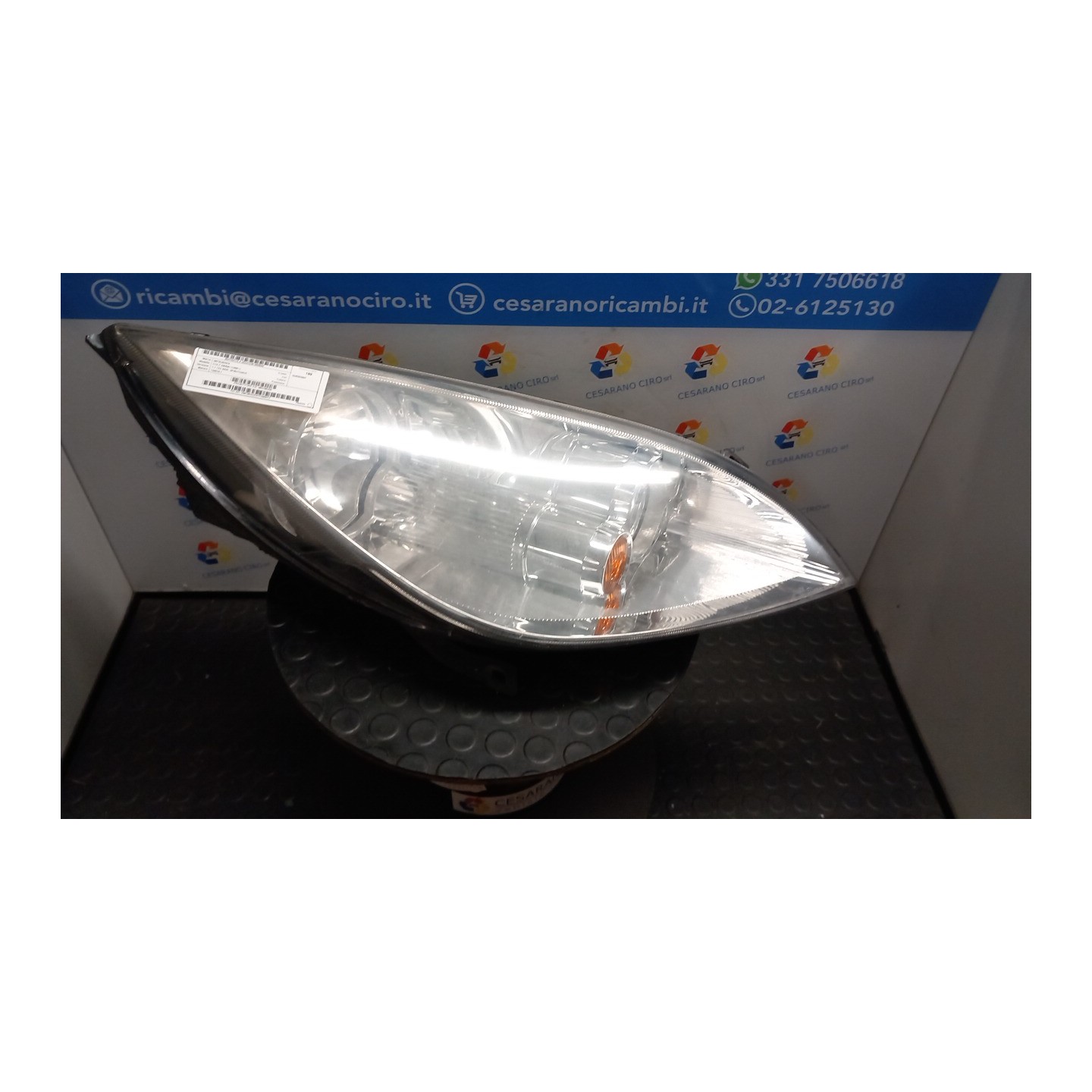 PROIETTORE DX. 020 MITSUBISHI COLT (06/04-12/09) 134910 MN186256