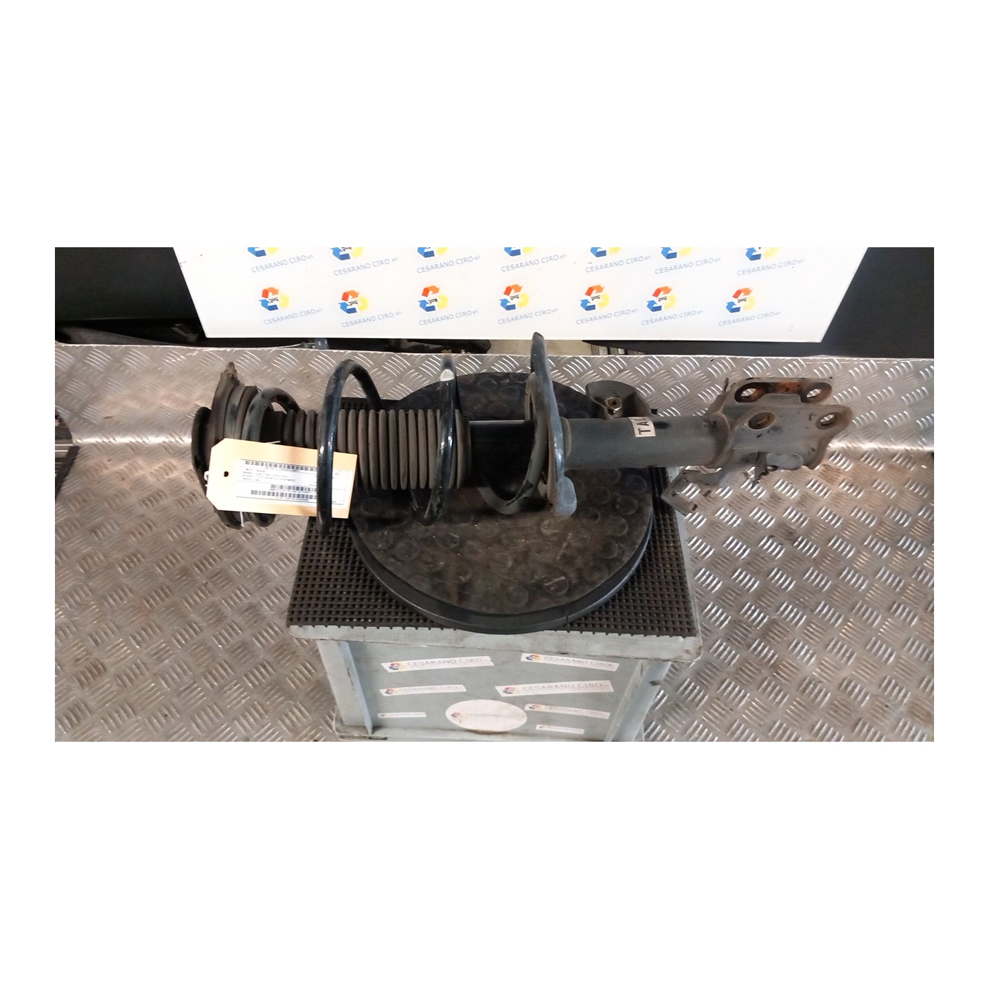 AMMORTIZZATORE ANT. SX. 013 NISSAN JUKE (F15E) (10/10-12/18) K9K E43031KC2A