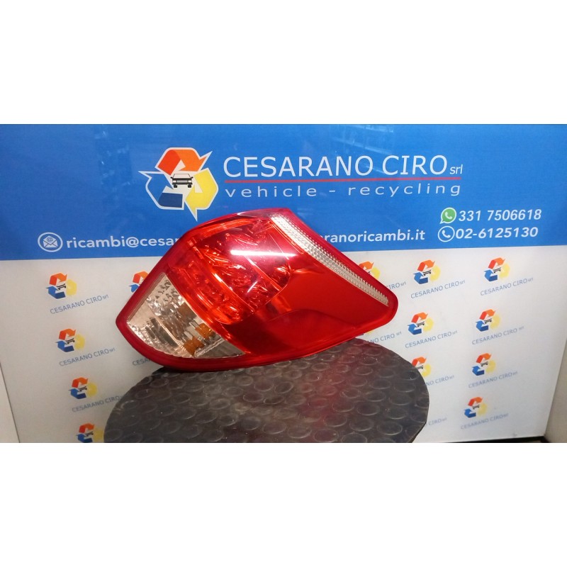 FANALE POST. DX. 102 TOYOTA RAV 4 3A SERIE (01/06-10/10) 2ADFTV 8155142091
