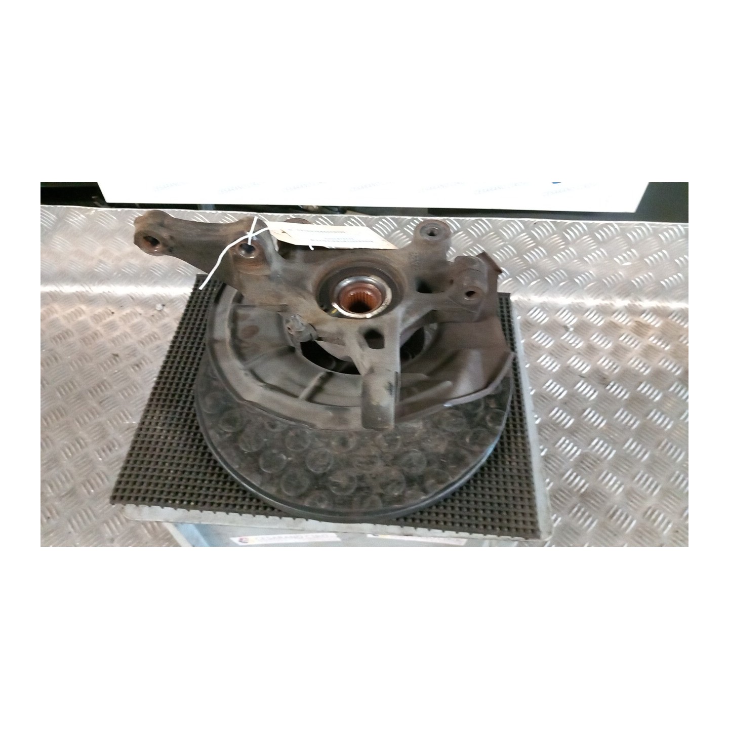 MONTANTE SOSP. ANT. C/ABS SX. 057 CHEVROLET (DAEWOO) AVEO (T300) (05/11-) A12XER 96979004