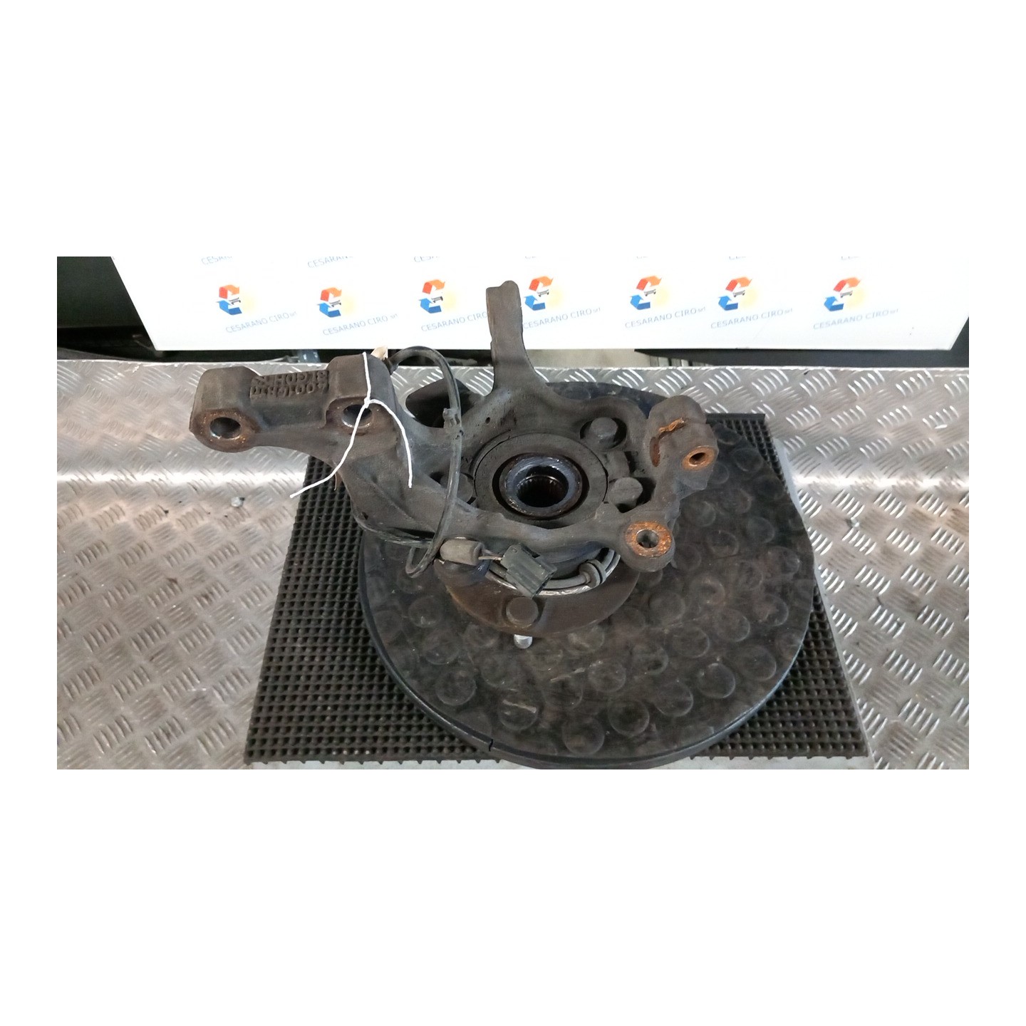 MONTANTE SOSP. ANT. DX. 079 NISSAN NV200 (M20) (10/09-) HR16 400143LG0A