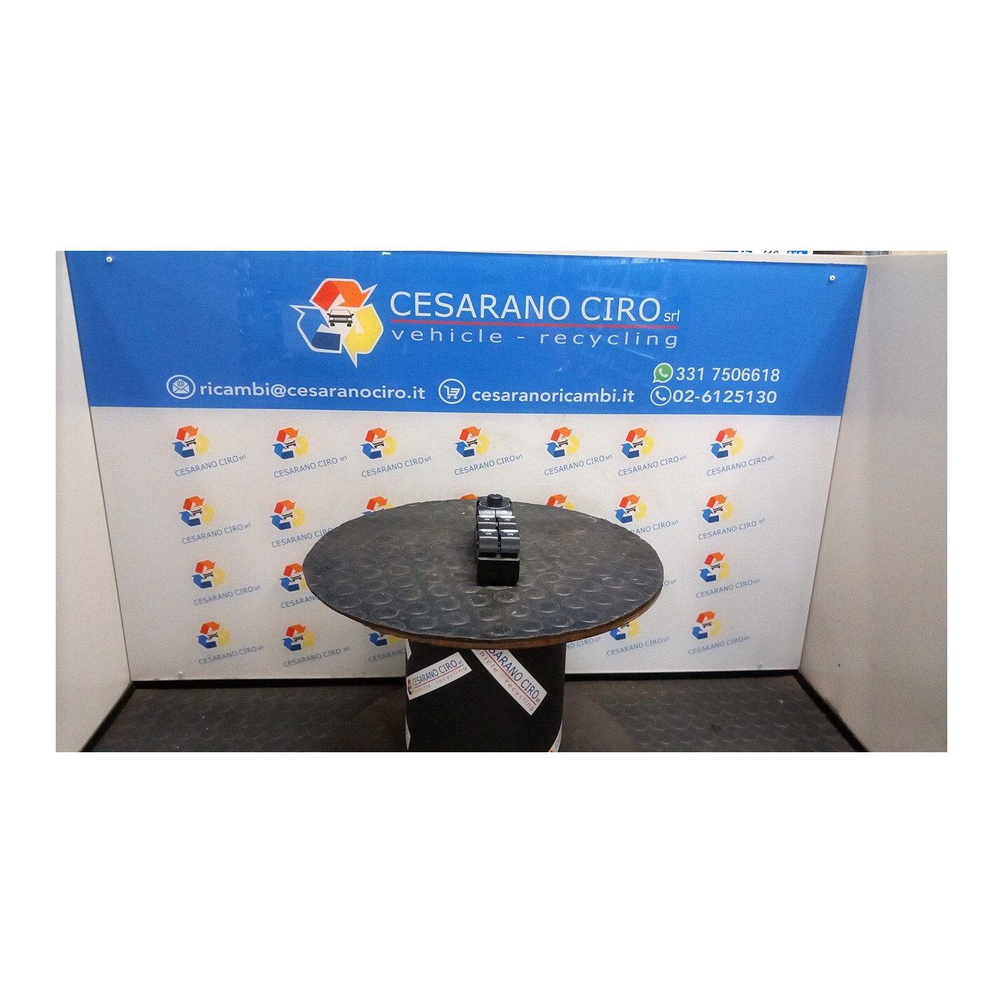 BLOCCO COMANDI ALZACRISTALLI E RETROVISORI EST. 016 FORD PUMA (CF7) (09/19-) B7JB 2559573