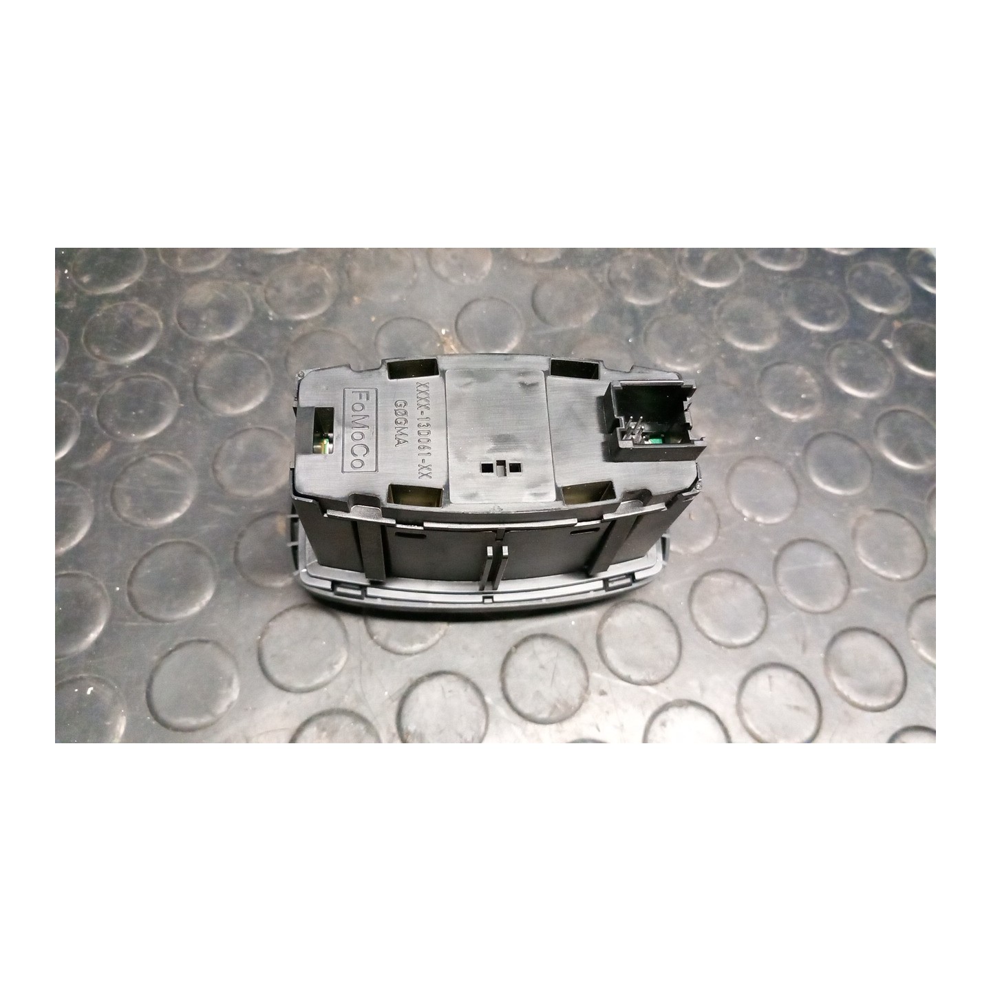INTERRUTTORE BLOCCO COMANDO LUCI 052 FORD PUMA (CF7) (09/19-) B7JB 2430314