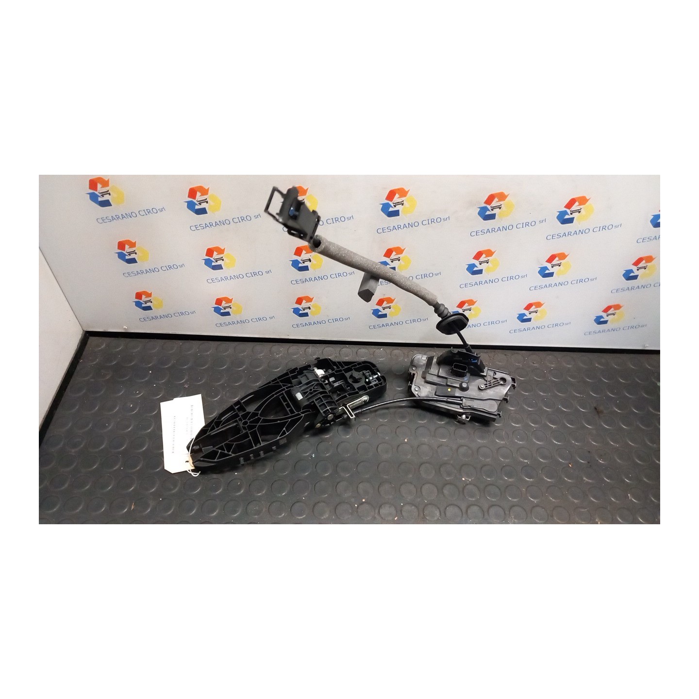 SERRATURA PORTA ANT. SX. 054 FORD PUMA (CF7) (09/19-) B7JB 2335352