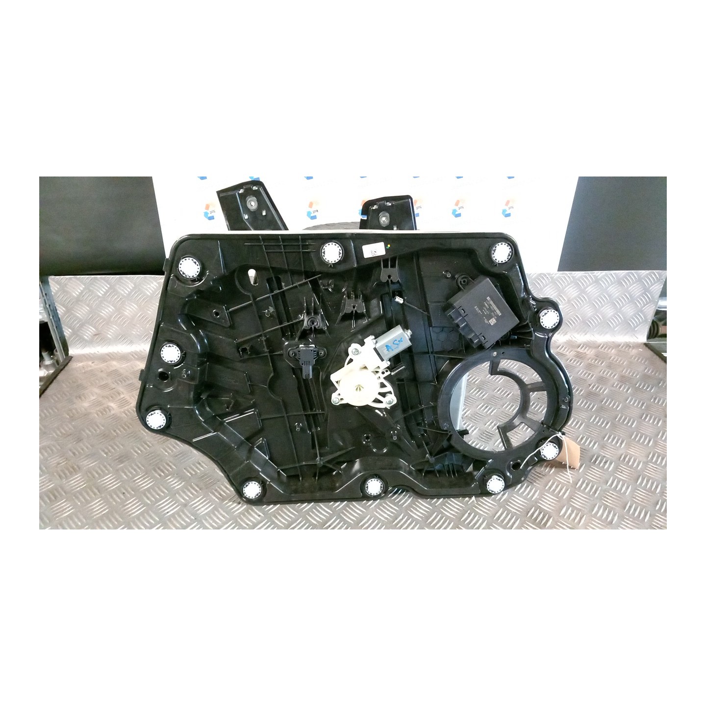 ALZACRISTALLO ELETTR. PORTA ANT. SX. 056 FORD PUMA (CF7) (09/19-) B7JB 2510684
