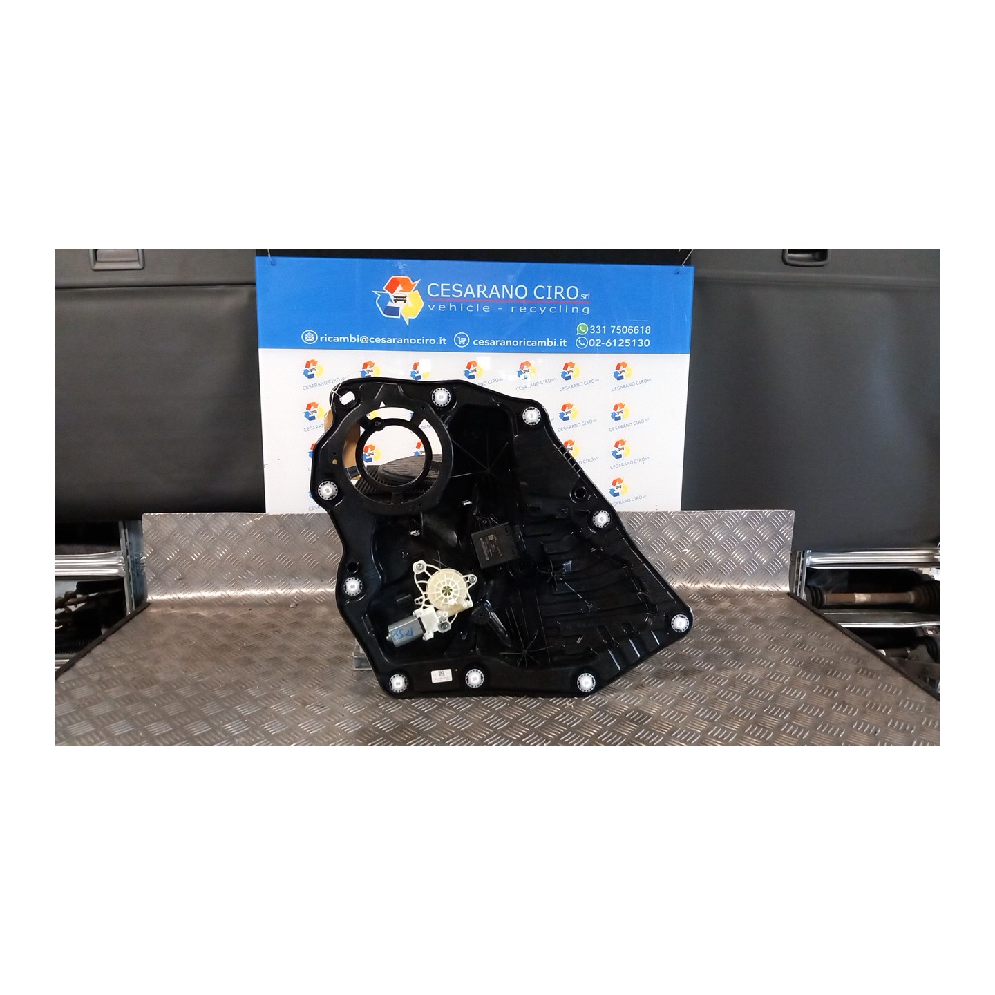 ALZACRISTALLO ELETTR. PORTA POST. SX. 057 FORD PUMA (CF7) (09/19-) B7JB 2510683
