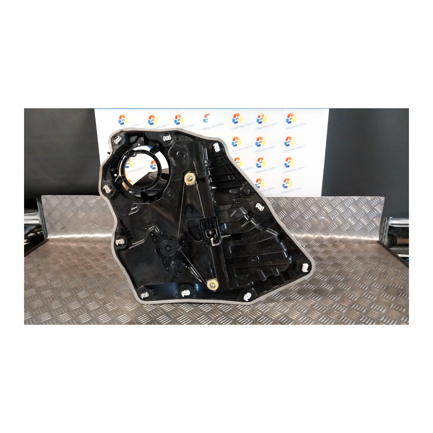 ALZACRISTALLO ELETTR. PORTA POST. DX. 058 FORD PUMA (CF7) (09/19-) B7JB 2512832