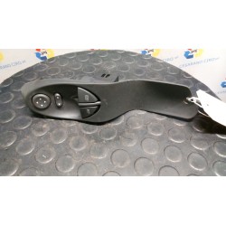 INTERRUTTORE ALZACRISTALLI PORTA ANT. C/ RETR. ELETTR. SX. 029 LANCIA Y (10/00-03/04) 188A4000 735241273