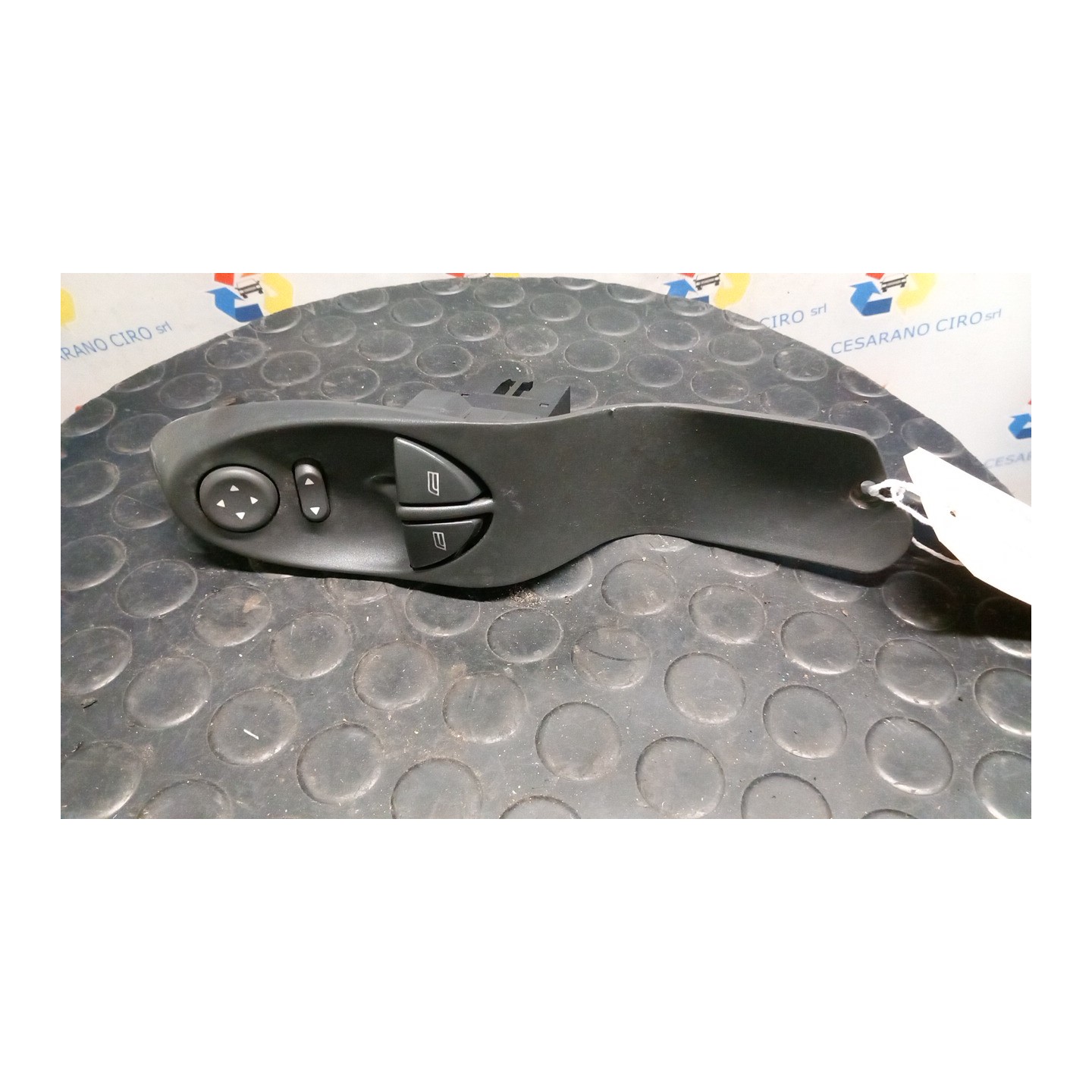 INTERRUTTORE ALZACRISTALLI PORTA ANT. C/ RETR. ELETTR. SX. 029 LANCIA Y (10/00-03/04) 188A4000 735241273