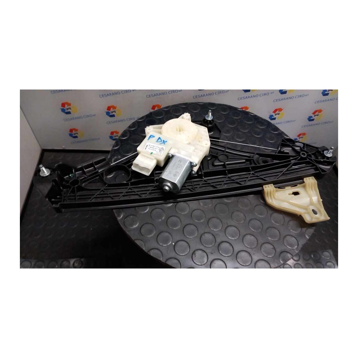 ALZACRISTALLO ELETTR. PORTA POST. CON MOTORINO DX. 114 RENAULT CAPTUR 2A SERIE (10/19-10/24) H4MC6 827209371R