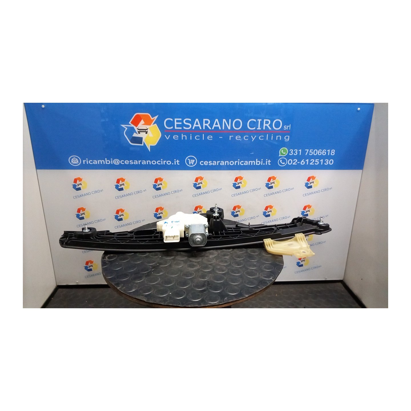 ALZACRISTALLO ELETTR. PORTA ANT. CON MOTORINO DX. 116 RENAULT CAPTUR 2A SERIE (10/19-10/24) H4MC6 807203293R