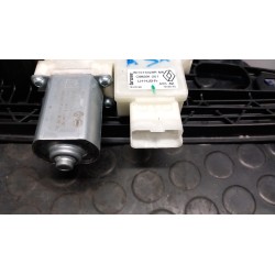 ALZACRISTALLO ELETTR. PORTA ANT. CON MOTORINO SX. 117 RENAULT CAPTUR 2A SERIE (10/19-10/24) H4MC6 807215326R