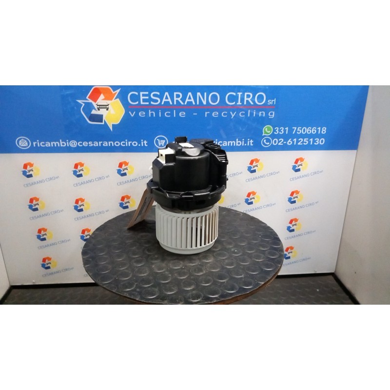 MOTORINO VENTILAZIONE ABITACOLO 009 RENAULT CAPTUR 2A SERIE (10/19-10/24) H4MC6 272104788R