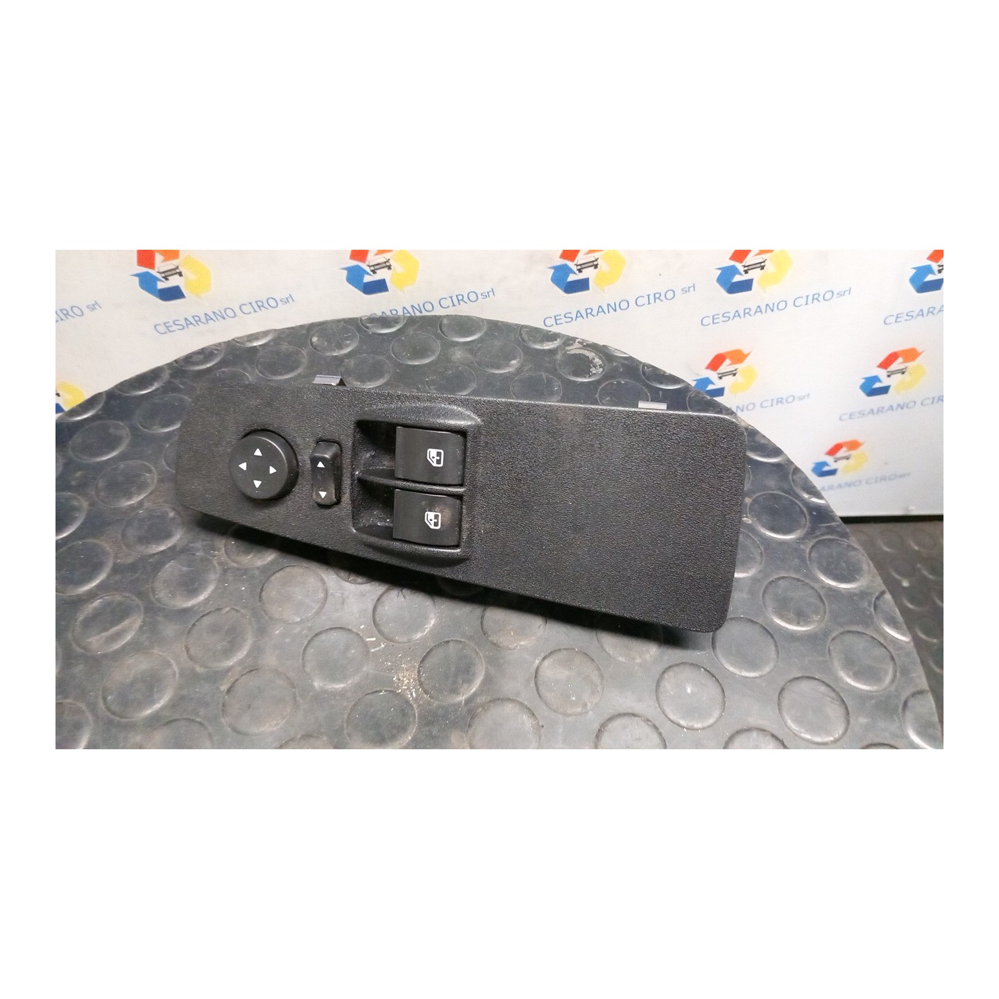 BLOCCO COMANDI ALZACRISTALLI E RETROVISORI EST. ALZACRISTALLO ELETTRICO POST SX. 014 FIAT GRANDE PUNTO (2Y) (06/05-12/08 199A600