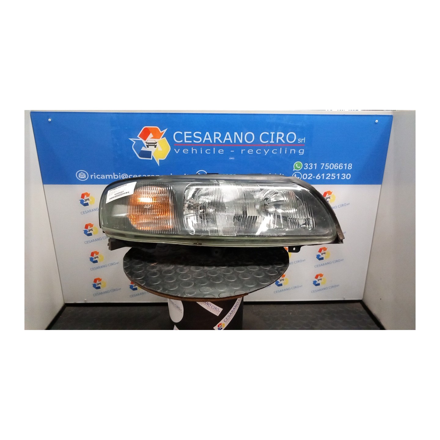 PROIETTORE DX. 034 VOLVO V70/XC70 (01/00-10/07) D5244T 30698842