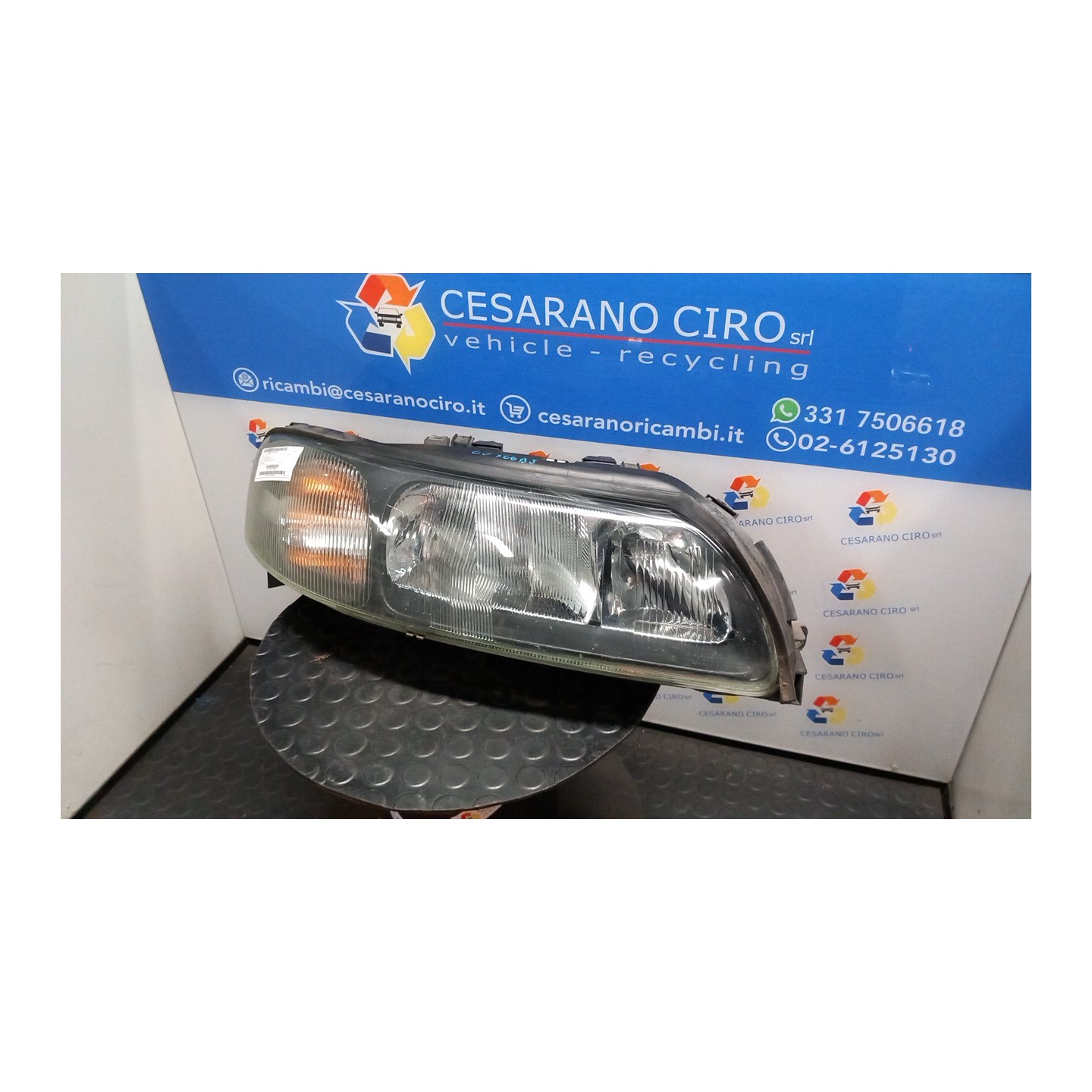 PROIETTORE DX. 034 VOLVO V70/XC70 (01/00-10/07) D5244T 30698842